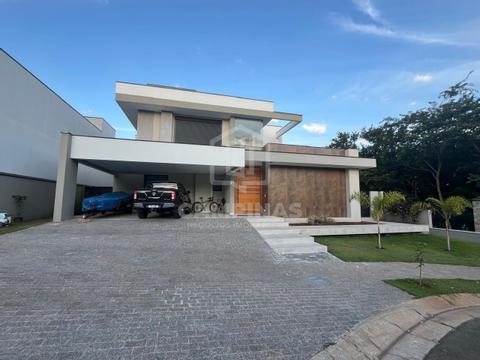 Sobrado à venda em Campinas, Swiss Park, com 3 suítes, com 305 m²